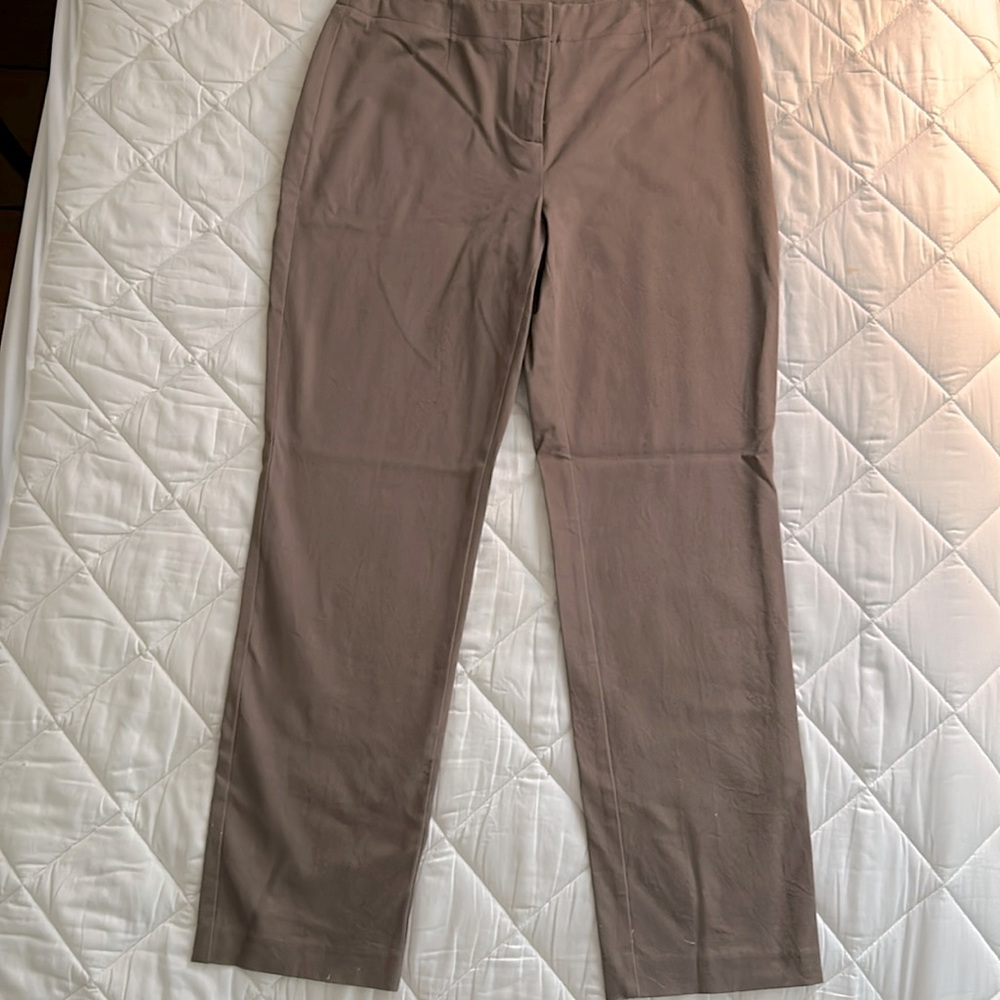 Chico’s Taupe Pant Nearly New